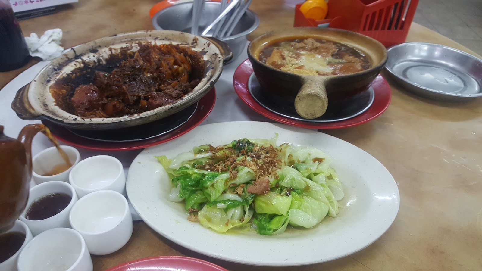 四眼仔肉骨茶.中路口 7